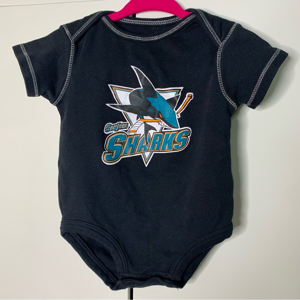 Infant’s NHL San Jose Sharks Graphic Bodysuit